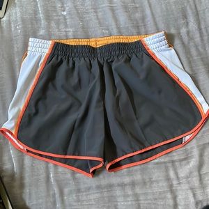 Nike Dry-Fit Shorts SZ M
